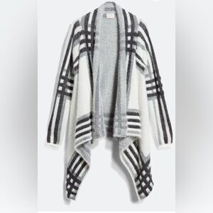 Emory Park Gray and White Plaid Cardigan